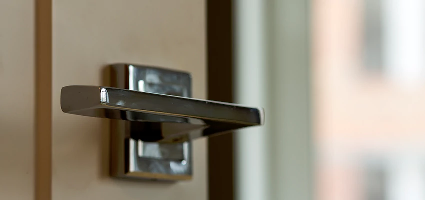 Door Lever Knob Repair in Sanger, California